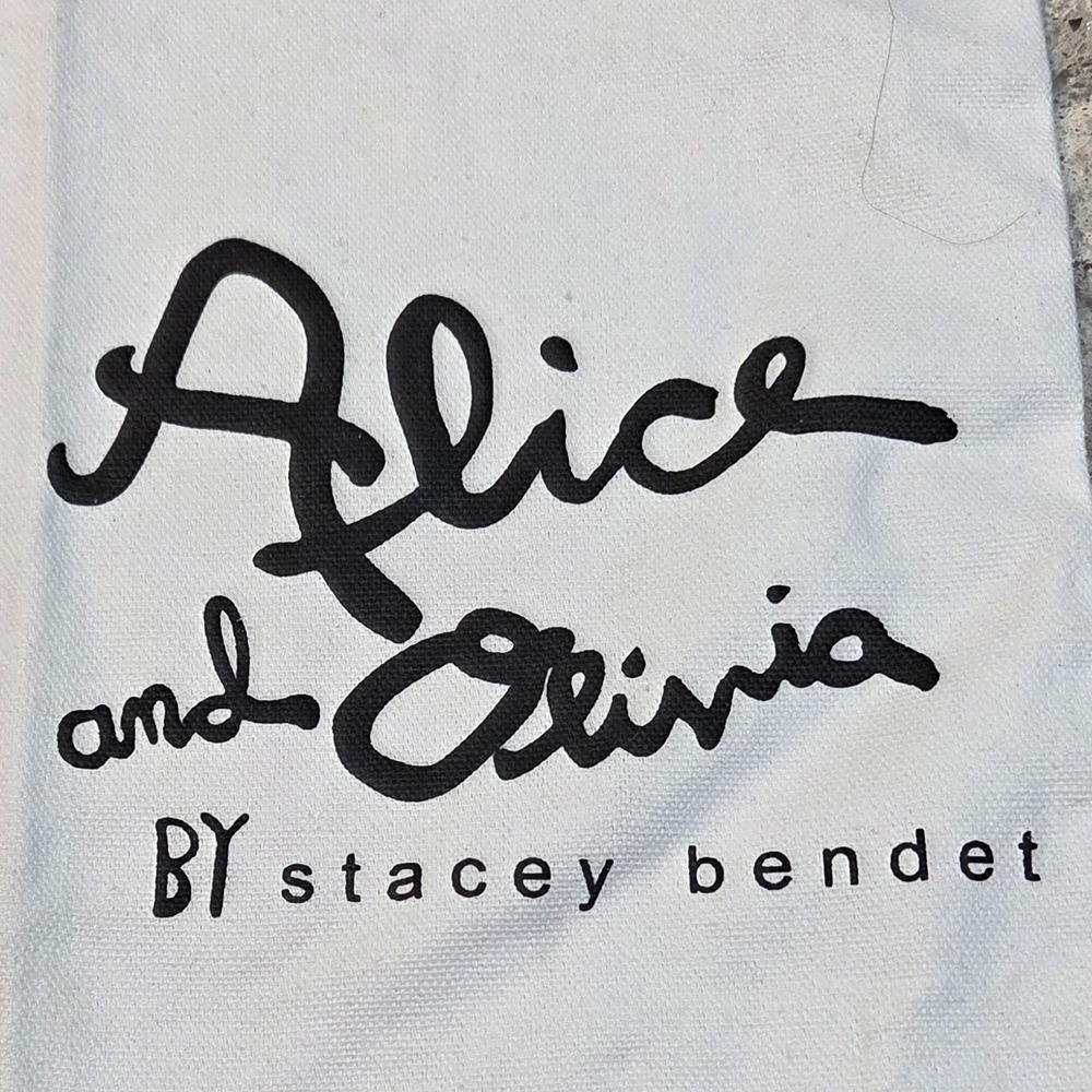 Alice and Olivia by Stacey Bendet White Canvas‎ Drawstring Dust Bag 17x13